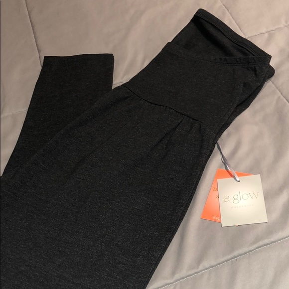 A glow Pants - Dark gray maternity leggings.New with tags.